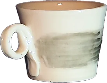 Tasse mit Ringhenkel
